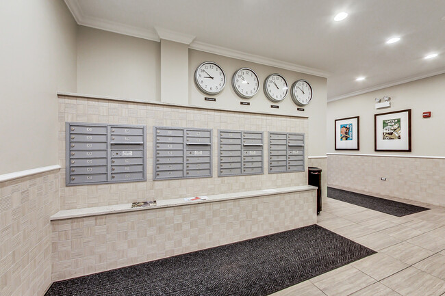 Foto del edificio - 1247 W Madison St