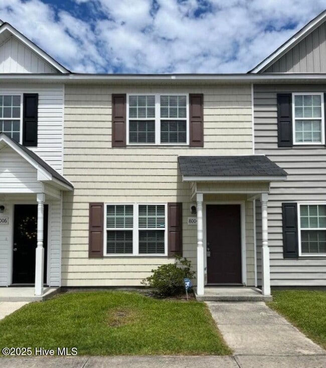 Building Photo - 8004 Banister Loop