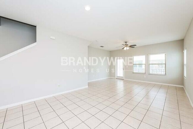 Building Photo - 5603 Mercado Dr