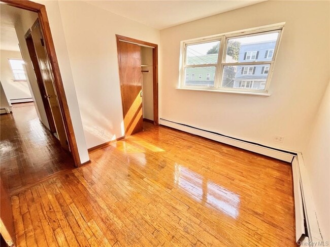 Foto del edificio - 66 Oak St