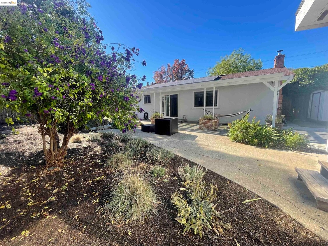 Foto principal - 1248 Hale Dr