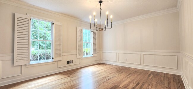 Building Photo - 11165 Wilshire Chase Dr
