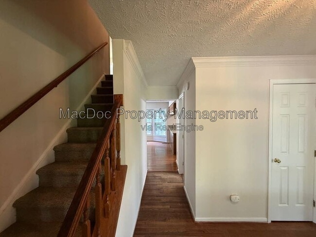 Building Photo - 11304 Springfield Dr