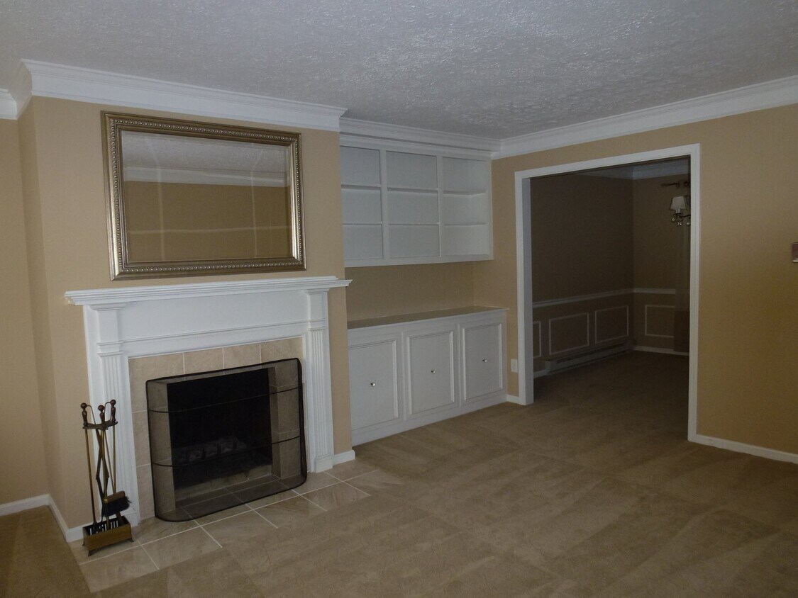 Foto del edificio - 10 Meadowlawn Dr
