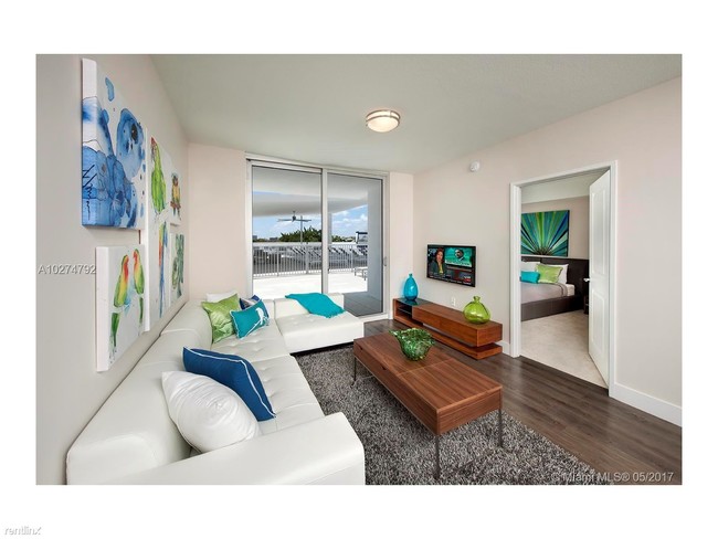 Building Photo - 2700 SW 27th Ave