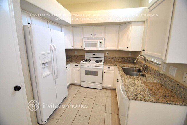 Foto del edificio - 11442 E Pronghorn Ave