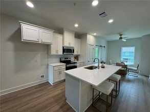 Building Photo - 4013 Aspen St