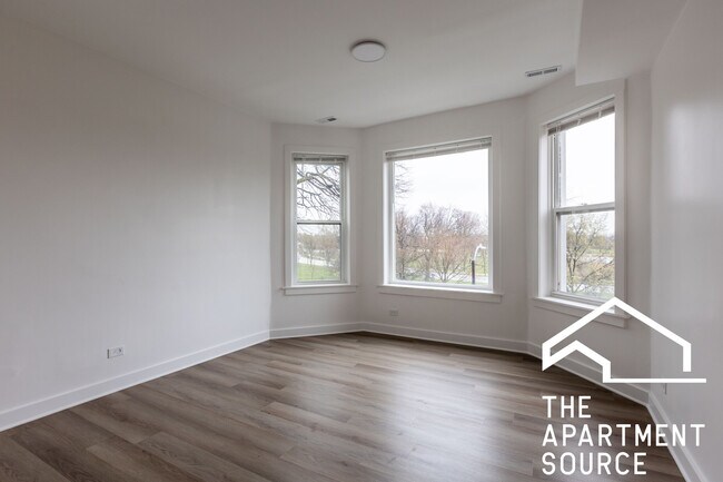 Foto del edificio - 1456 N Kedzie Ave
