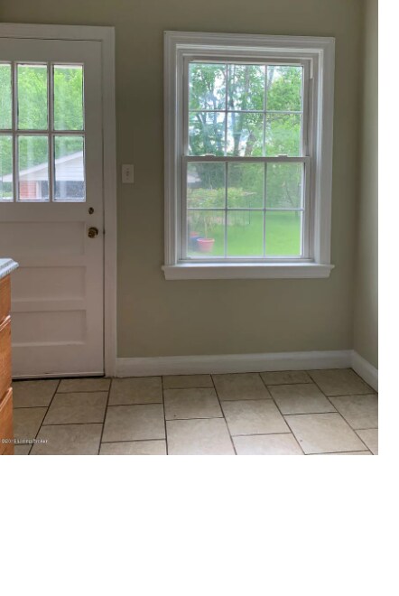 Building Photo - 3006 Bobolink Rd