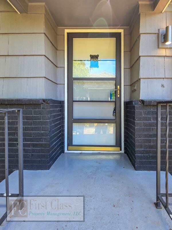 Foto del edificio - 5725 N Montana Ave