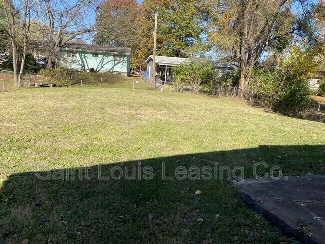 Building Photo - 8503 Betty Lee Ave
