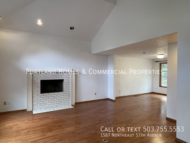 Foto del edificio - 1587 NE 57th Ave