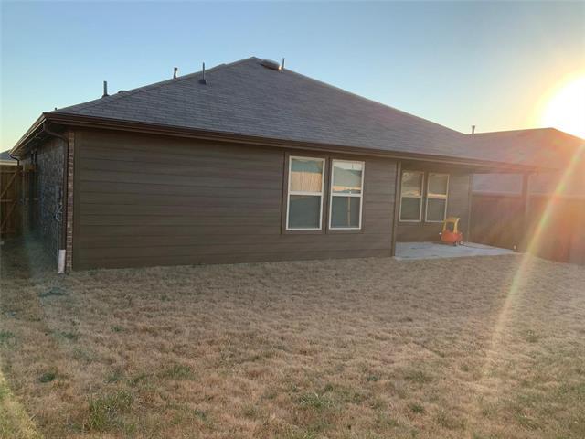 Foto del edificio - 2626 Fieldcrest Ln.