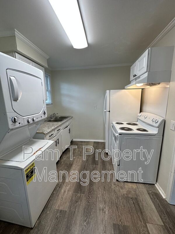 Foto del edificio - 1130 E 53rd St
