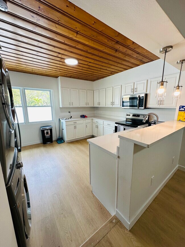 Foto del edificio - 4611 N Eddy Dr