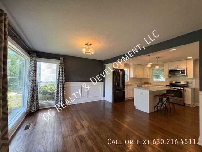 Foto del edificio - 1615 McDaniel Ave