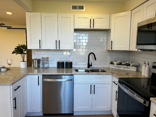 Foto del edificio - 330 9th St NE