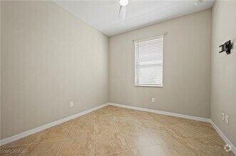 Building Photo - 43368 Treadway Dr