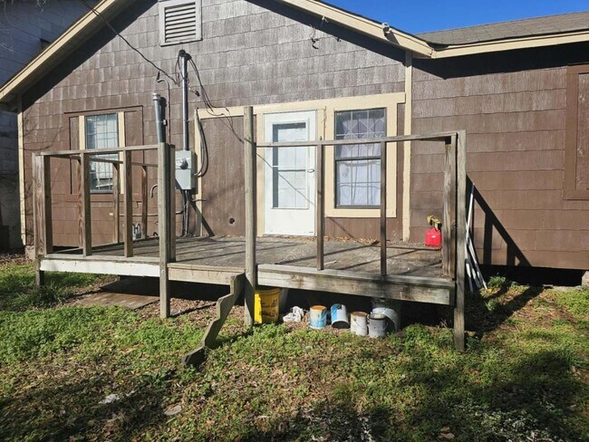 Foto del edificio - 423 Inez St