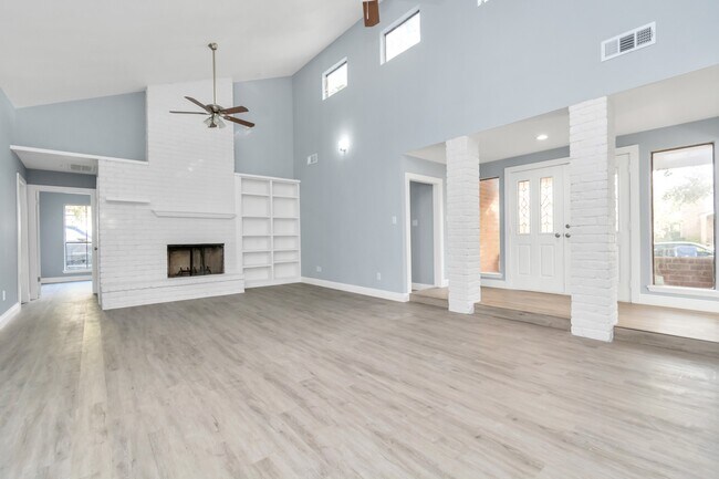 Foto del edificio - 3514 Summit Ln