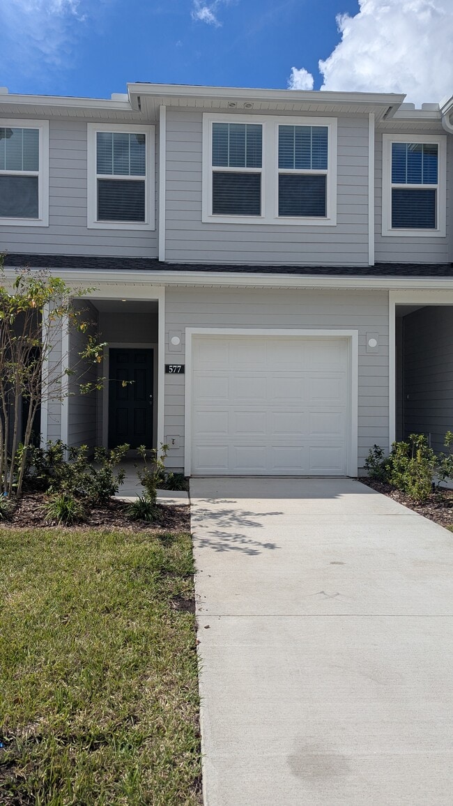 Building Photo - 577 Holly Lakes Dr