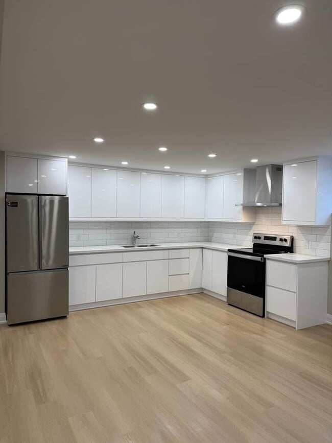 Building Photo - 1418 Broderick St