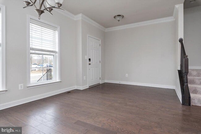 Building Photo - 3043 Saint Josephs Dr