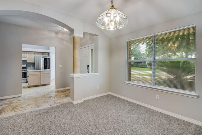 Building Photo - 404 Ridge Wood Cir