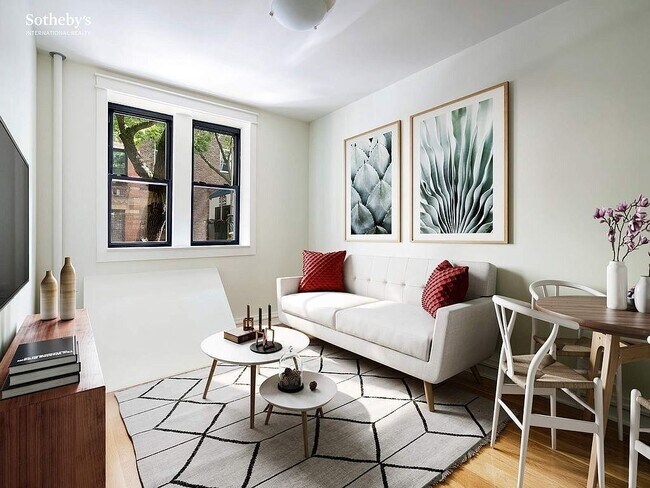 Foto del edificio - 342 W 21st St