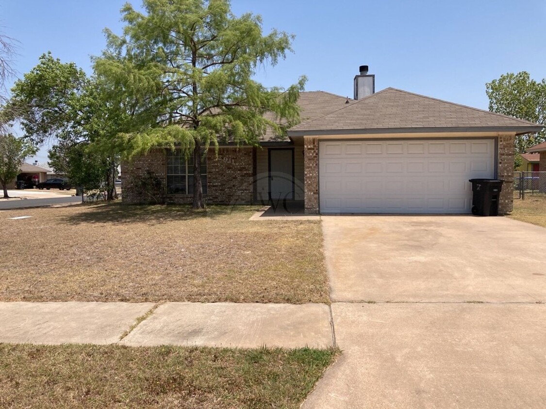 Primary Photo - 2911 Bluebonnet, Killeen