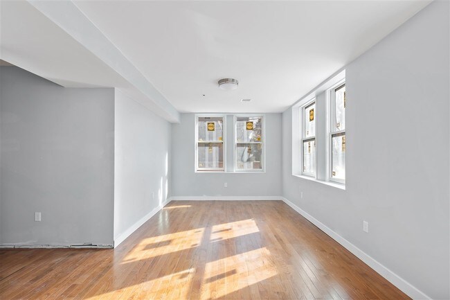 Foto del edificio - 501 Washington St
