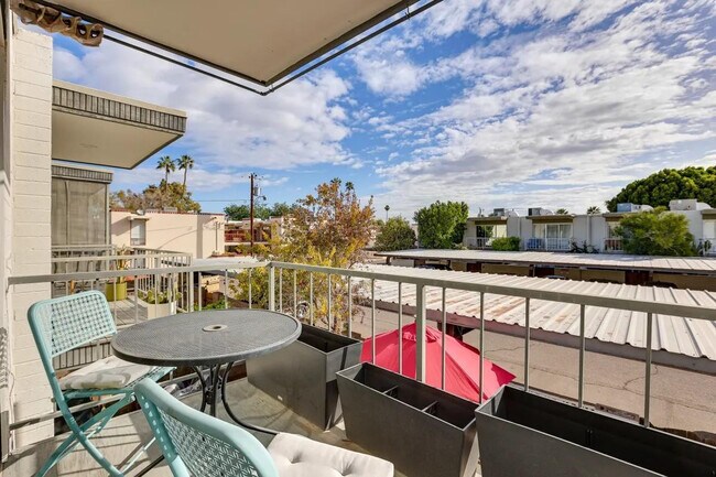 Foto del edificio - 7720 E Heatherbrae Ave