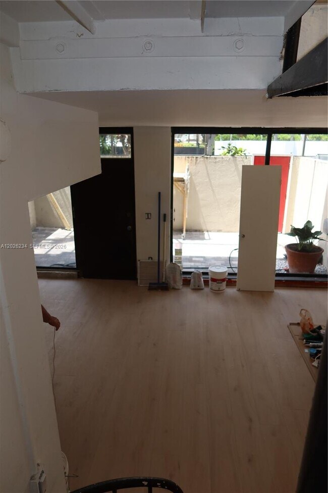 Foto del edificio - 3190 Bird Ave