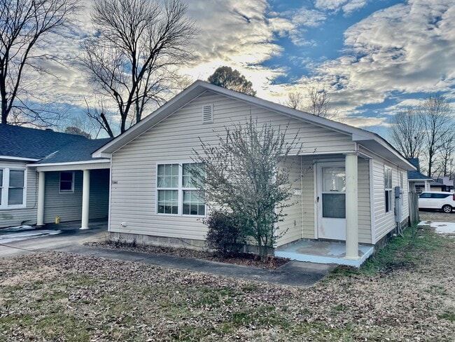 Foto del edificio - 1361 Davis St