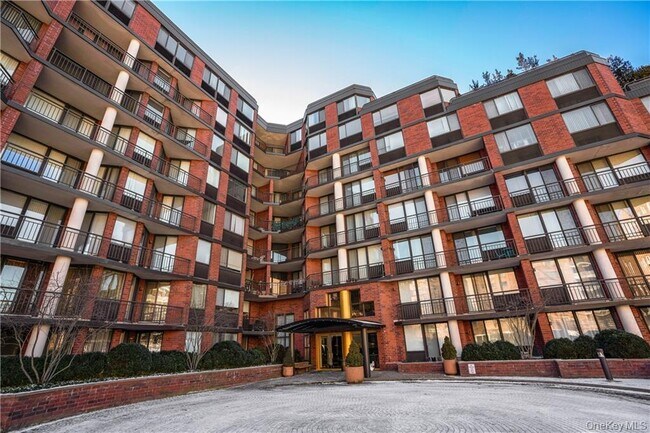 Foto del edificio - 50 E Hartsdale Ave