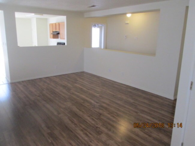 Building Photo - 6136 Rose Park Ave NW