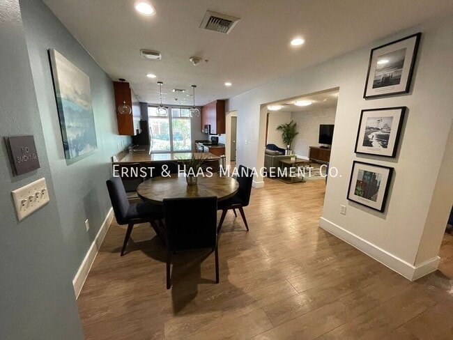Foto del edificio - 388 E Ocean Blvd