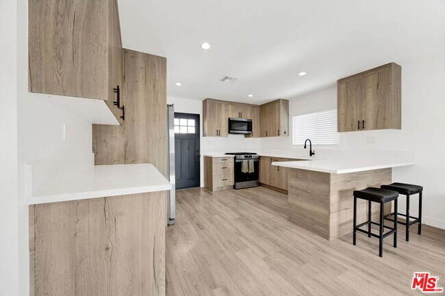 Foto del edificio - 2206 N Brighton St