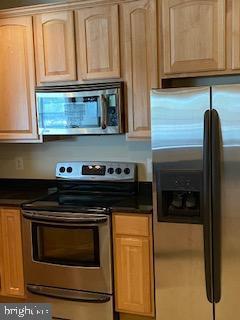 Foto del edificio - 523 Oyster Bay Pl