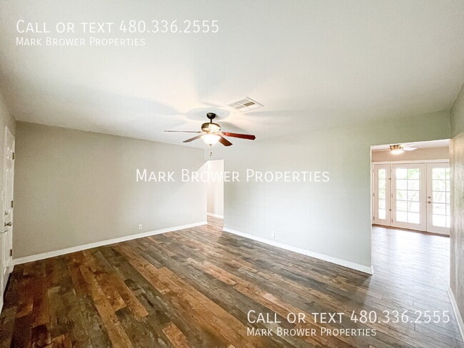 Building Photo - 219 E Pierce St