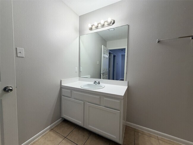 Building Photo - 6407 Waldron Dr