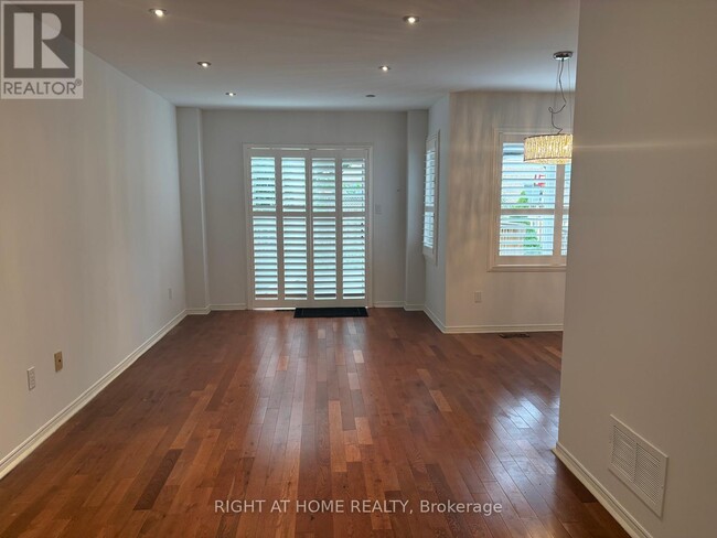 Building Photo - 55 Sunley Crescent