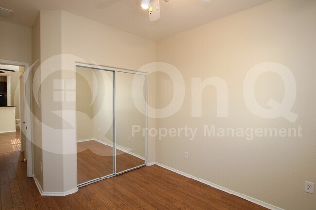 Foto del edificio - 1366 S Sabino Dr