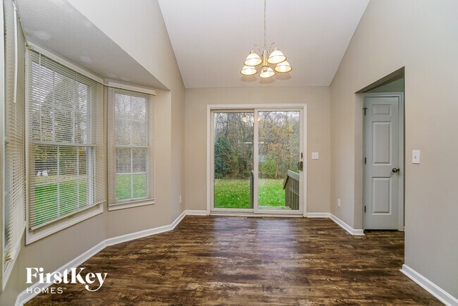 Foto del edificio - 2673 Cross Creek Ave