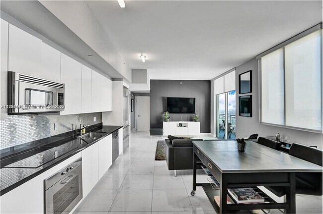 Foto del edificio - 92 SW 3rd St