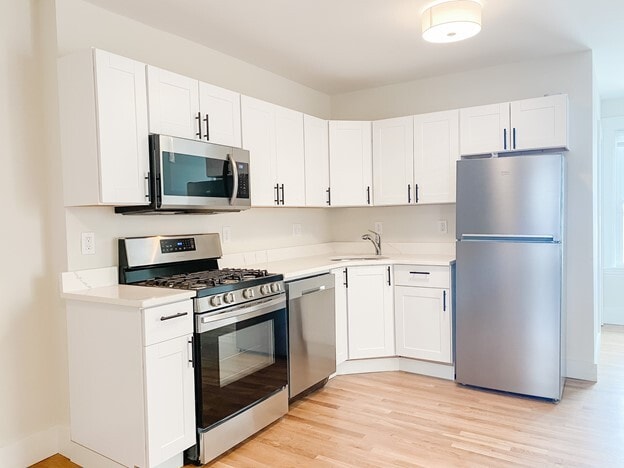 Building Photo - 84 Emerson St