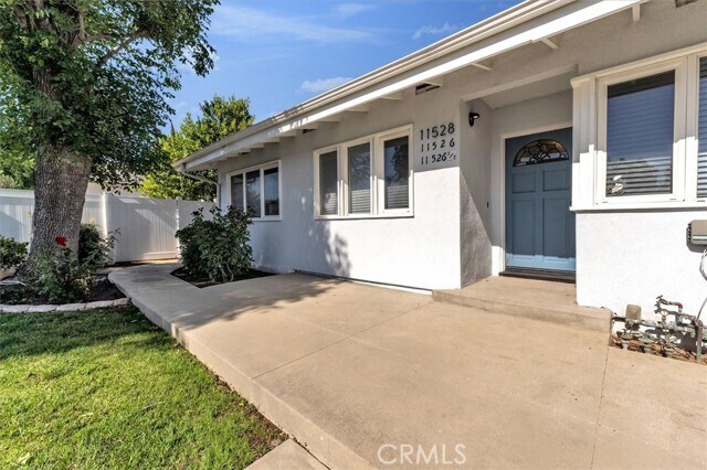 Foto del edificio - 11528 Balboa Blvd