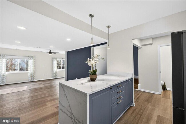 Foto del edificio - 9518 Miranda Ct