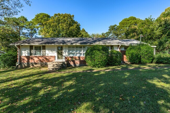 Building Photo - 536 Inwood Dr