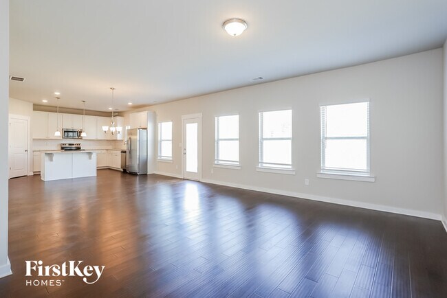 Building Photo - 3220 Camden Ct